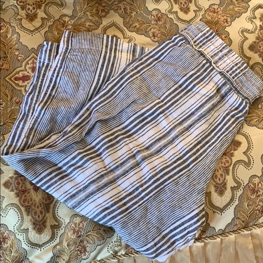 Wide legged Linen material pants.